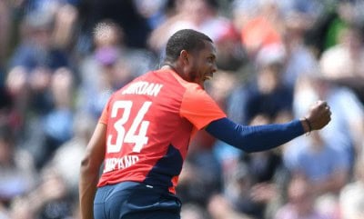 2nd T20: England bowlers restrict Australia to 157/7