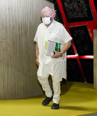 Akali decision to quit NDA political compulsion: Amarinder