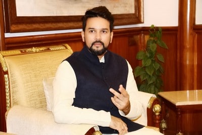 Anurag regrets Nehru remarks as LS sees 4 adjournments (Ld)
