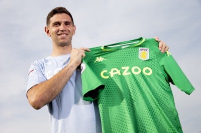 Aston Villa sign goalkeeper Emiliano Martinez from Arsenal