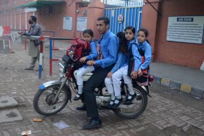 Balochistan mulls 15-day delay in reopening of primary schools