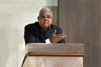 Bengal Guv says cops being made to do political jobs