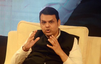 Fadnavis attacks Uddhav, asks why didn't you demolish Dawood's house