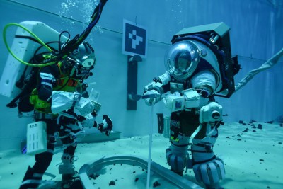 How NASA is preparing astronauts for next moonwalks