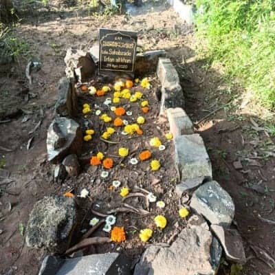 Irrfan's son Babil shares pictures of late actor's grave