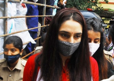 Sandalwood drugs case: Ragini sent to judicial custody, Sanjjana's remand extended