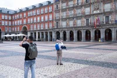 Spanish Health Minister warns of 'difficult weeks' in Madrid