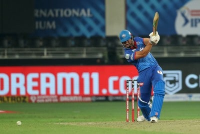 Stoinis' blistering 53 drags DC to 157/8 against KXIP