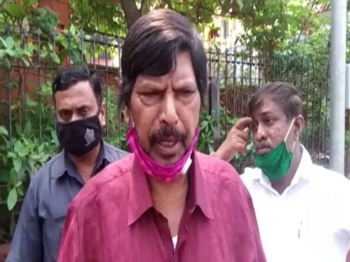 Athawale meets Maha Governor, demands compensation for Kangana Ranaut