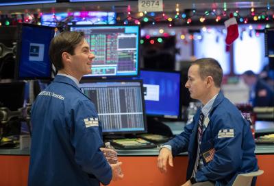 US stocks rise with Fed meeting in focus