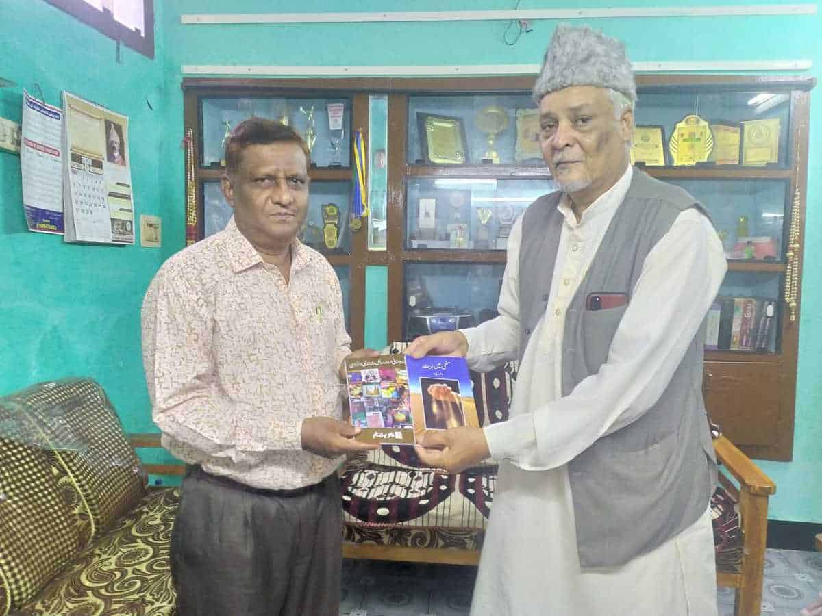 Urdu writer Mujeeb Ahmed receives TS Urdu Academy Award