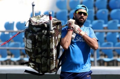 Yuvraj still awaiting BCCI's nod for his comeback: PCA secretary