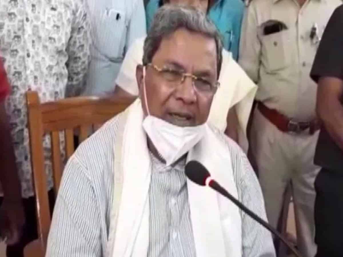 Congress launches all-out attack on Karnataka govt, asks Yediyurappa to demand funds from Centre