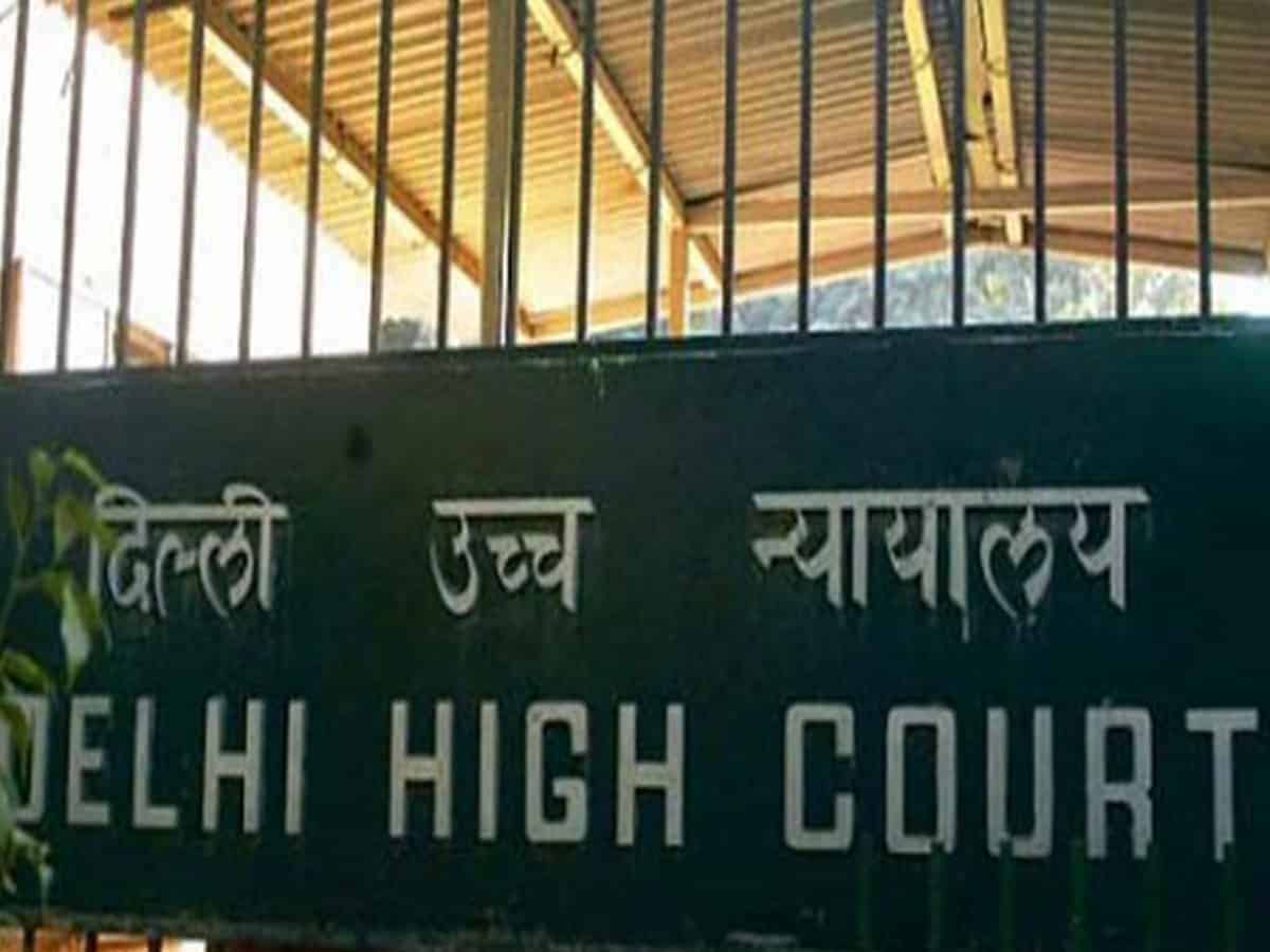 Delhi HC refuses to hear PIL against hookah bars after finding discrepancies in petition