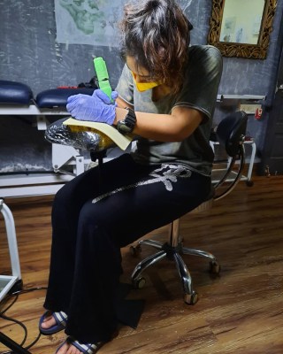 Aamir Khan's daughter Ira turns tattoo artist