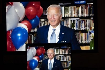 Biden casts early vote for US prez election
