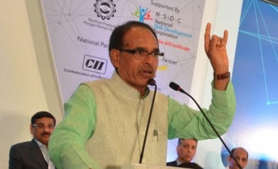 Corona vaccine free for poor in MP: CM