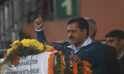Farm laws should be withdrawn: Kejriwal