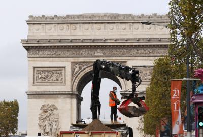 France reports 29,837 new Covid-19 cases