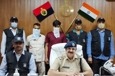 Gurugram: Jail warden, aide held for supplying drugs in Bhondsi jail