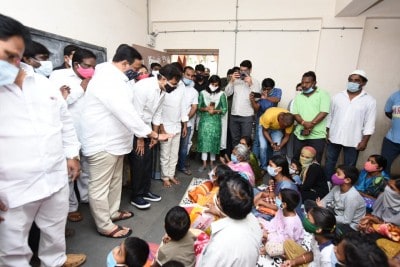 Hyderabad's rain-hit areas remain inundated