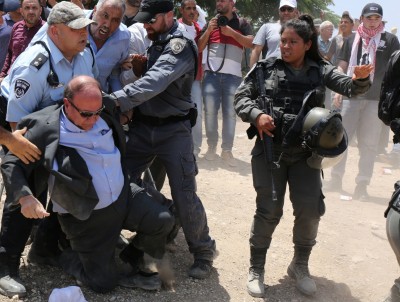 Israelis protest against Covid-19 lockdown restrictions