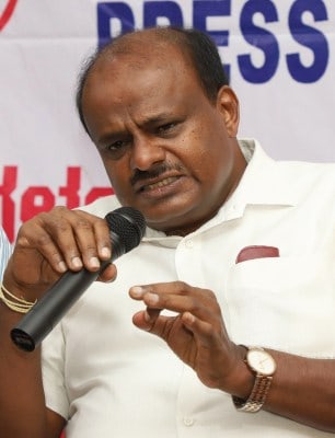 JD(S) leader Kumaraswamy claims PM Modi offered him CM post