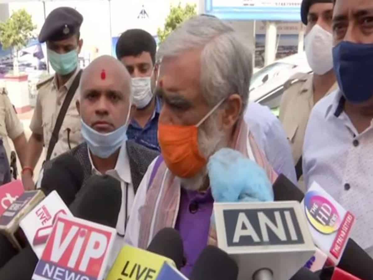 Tejashwi can't even spell 'Cabinet' while Nitish is qualified engineer: Ashwini