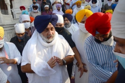 "Open for discussions", says Centre after farmer-govt meeting
