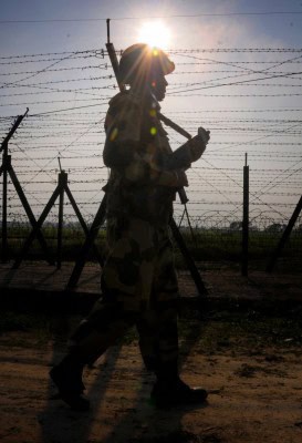 Pakistan continues ceasefire violation on LoC in J&K