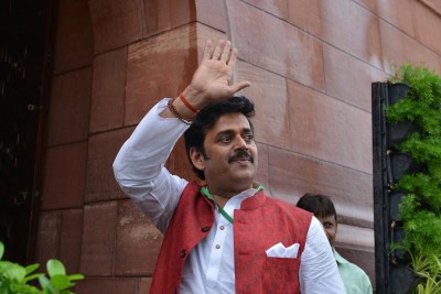 Ravi Kishan wants separate Censor Board for Bhojpuri films