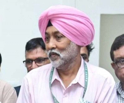 Sports Minister assures help to ailing hockey Olympian MP Singh