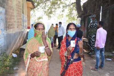 44.51% voting recorded in Bihar Assembly polls (4th Ld)