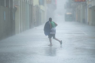 China renews blue alert for typhoon Vamco