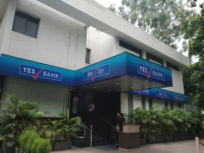 Congress opposes move to let corporates enter banking sector