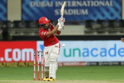 Deepak Hooda cracks 62 to take KXIP to 153/6