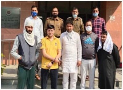 Gang of bookies nabbed for betting on IPL