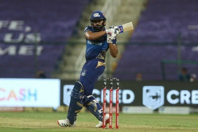 Hardik not comfortable bowling, says Rohit Sharma