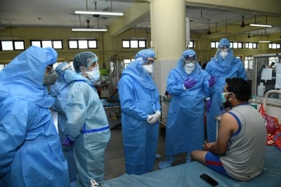 Maha reports 105 Covid deaths, recovery rate drops marginally (Roundup)