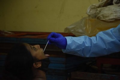 Maharashtra Covid-19 deaths tumble to 30, 'active cases' rise