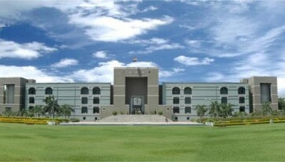 Make mask violators do social service at Covid centres, Gujarat HC tells govt