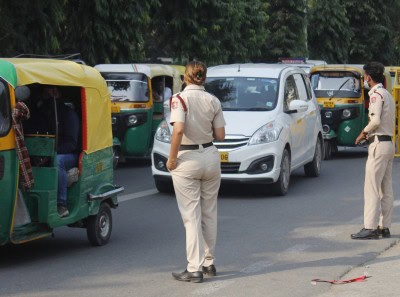 Mask violation cases drop in Delhi, only 111 challans on Sunday