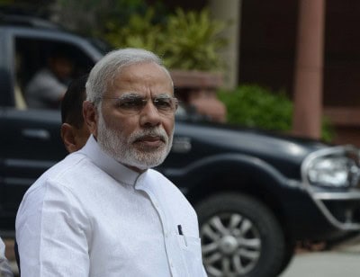 Modi reaches Rajasthan border to celebrate Diwali with armed forces