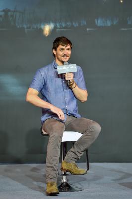 Pedro Pascal relives childhood in 'The Mandalorian'