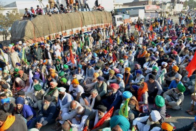 Police make arrangements at Burari ground, farmers inspect site