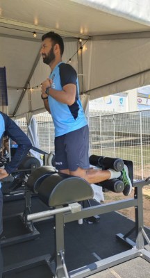 Some restaurant food for Indian cricketers' thought in Australia