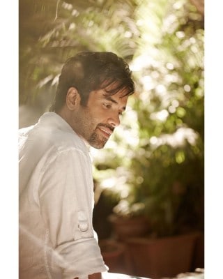 Tusshar Kapoor: I urge everyone to find Santa within yourself