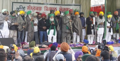 Will take over toll plazas, bang utensils during 'Mann ki Baat': Farmers