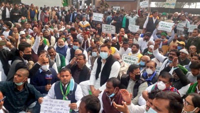 ALERT: Govt-farmers meet ends, next round of talks on Dec 9