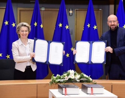 EU leaders sign post-Brexit trade deal with UK